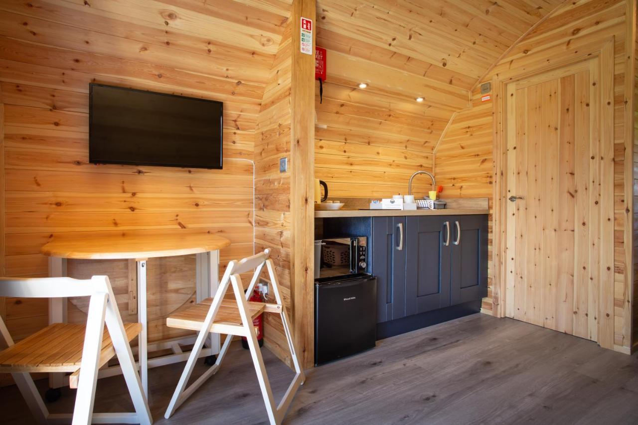 Kings Caves Glamping Hotel Torbeg Kültér fotó