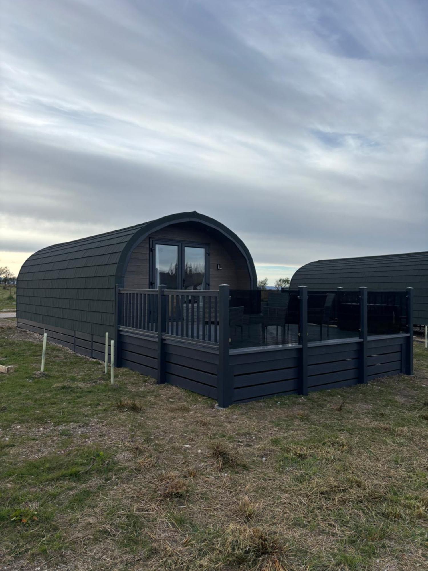Kings Caves Glamping Hotel Torbeg Kültér fotó